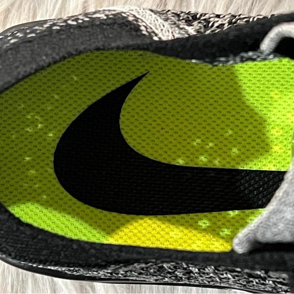 Nike Free Run Flyknit 2018. Mens. 942838-101 - Picture 6 of 9